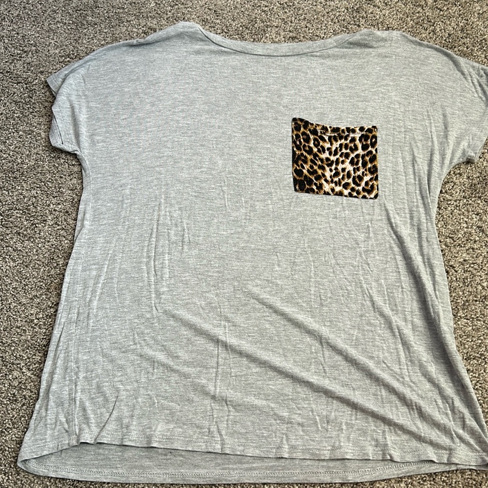 Womens short sleeve